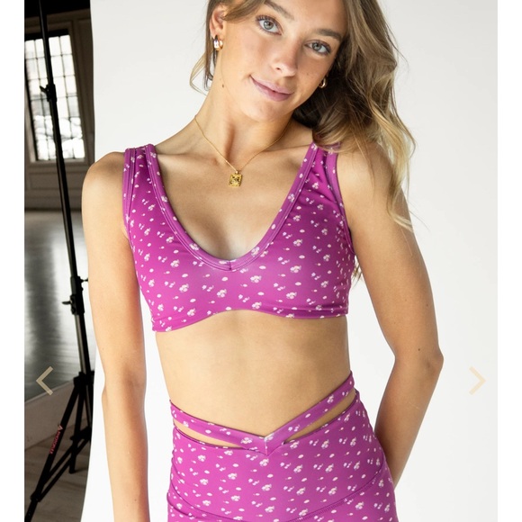 Dance two piece set by FIVE the LABEL. New with tags never worn! Teen size M - Picture 2 of 3